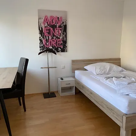Q Im Zentrum Von Monteurzimmer Apartamento