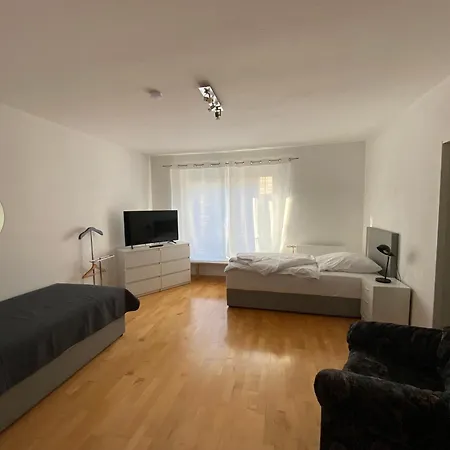 Apartamento Q Im Zentrum Von Monteurzimmer