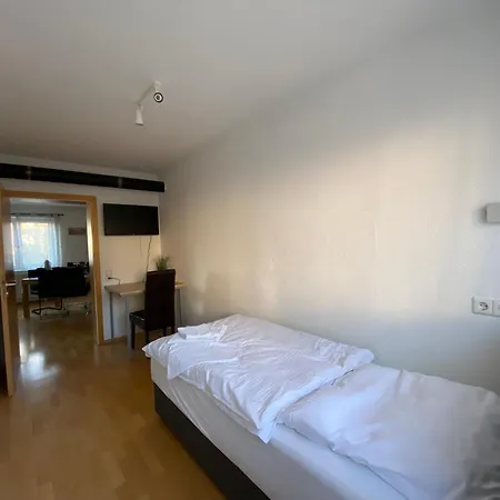 Q Im Zentrum Von Monteurzimmer Apartamento