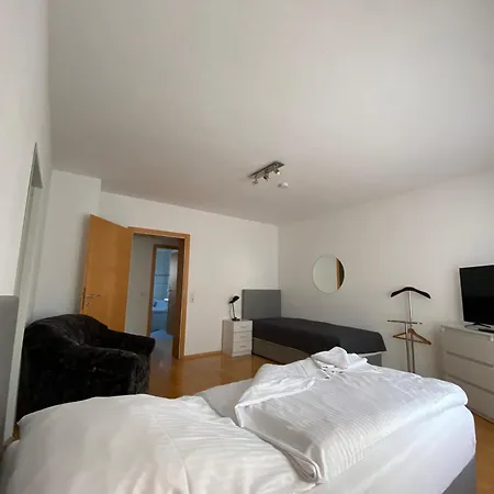 Q Im Zentrum Von Monteurzimmer Apartamento Königsbronn